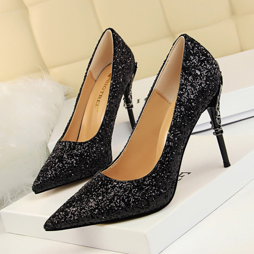 Pointed sequined high heels