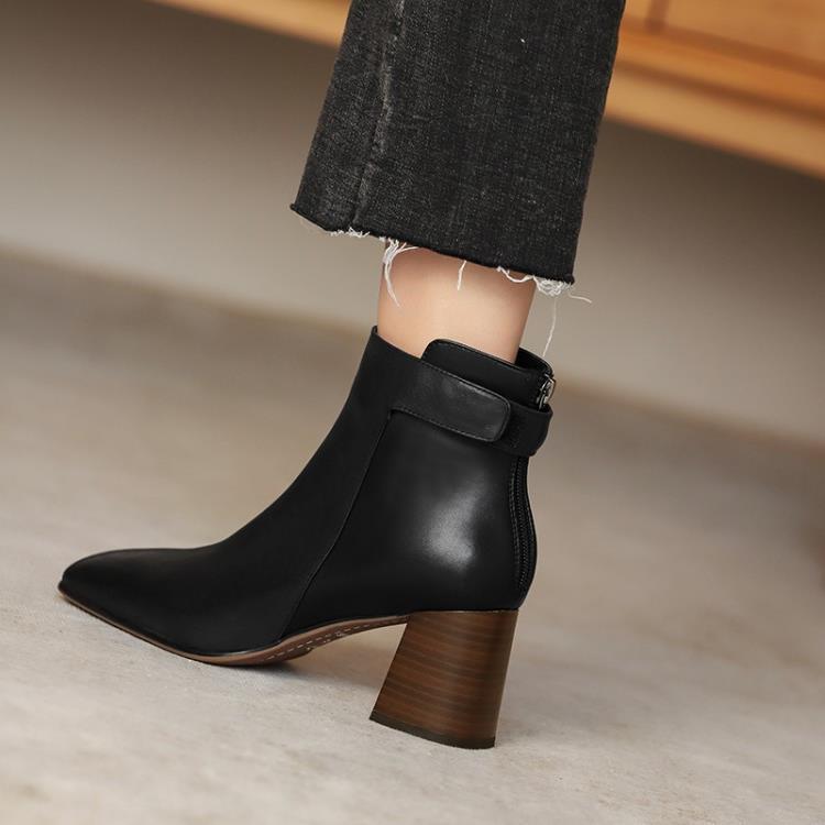 Thick-Heeled Boots
