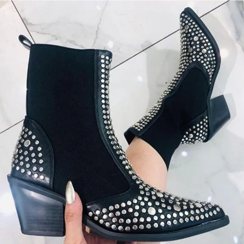 New Winter Punk Rivet Boots Women Round Head Toe Leather Booties Studded Thick Low Heels Chelsea Ankle Plush Botas De Mujer